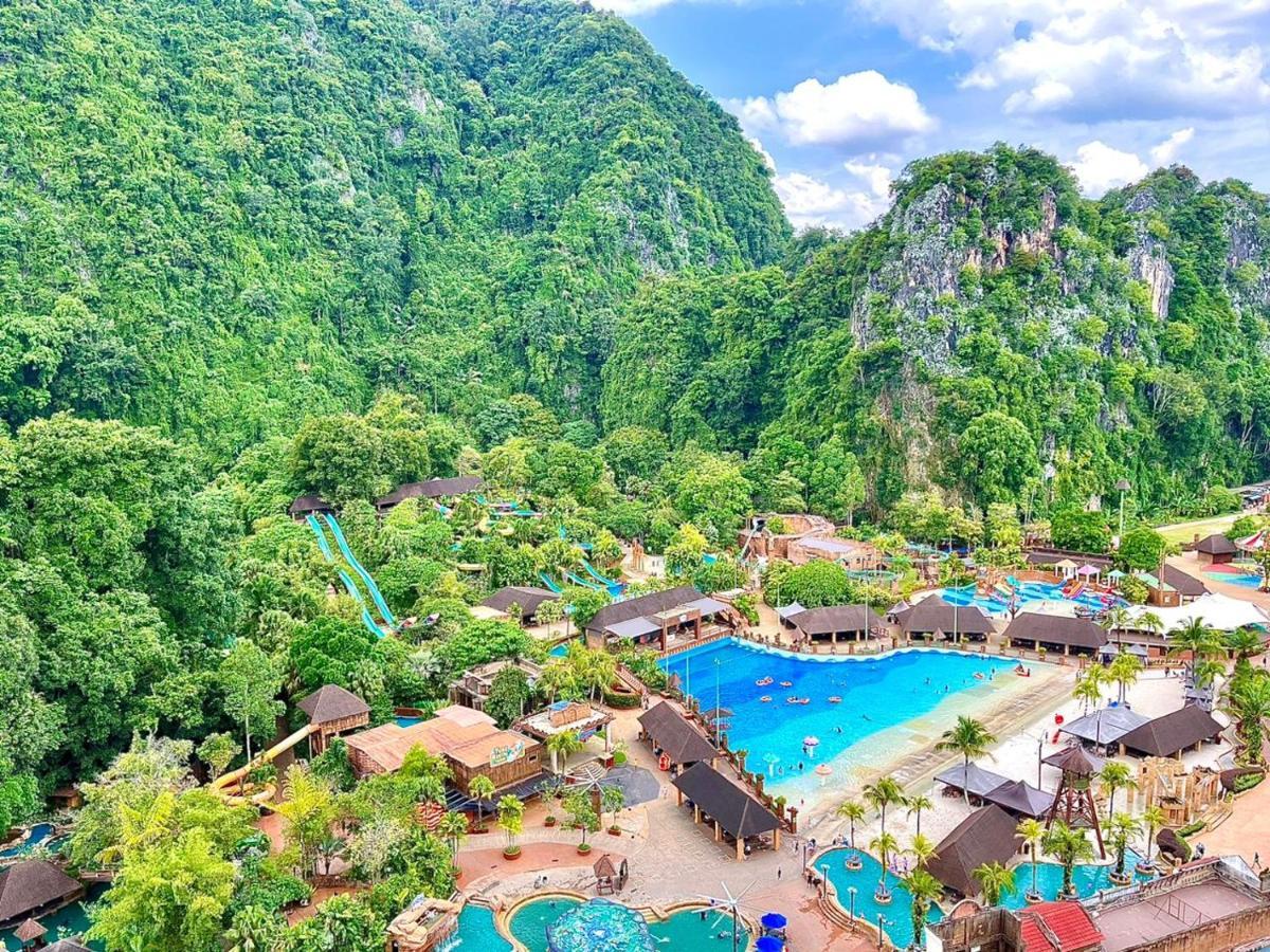 Hotspring 2 Room 1512 Suite Sunway Onsen With Theme Park View 4 Pax Tambun Kültér fotó